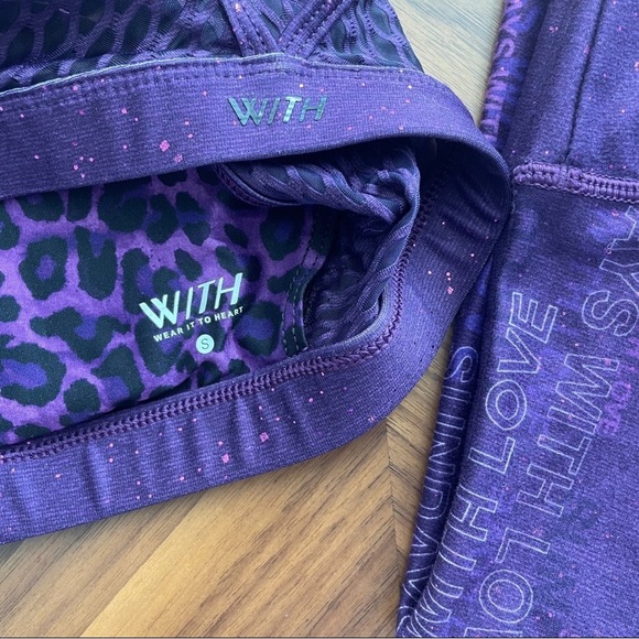 Peloton Womens Sundays with Love Purple Leggings Set - Picture 3 of 4